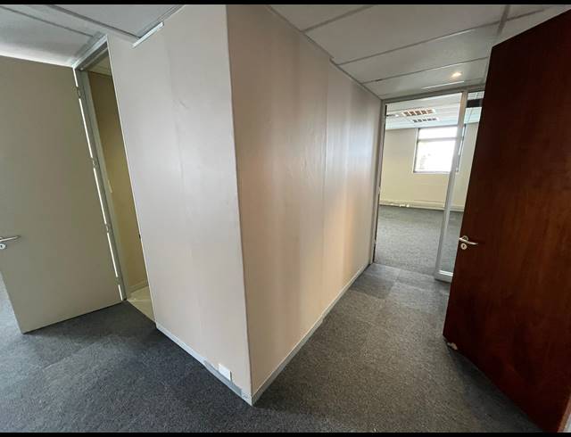 201M² OFFICE TO LET IN CENTURY CITY